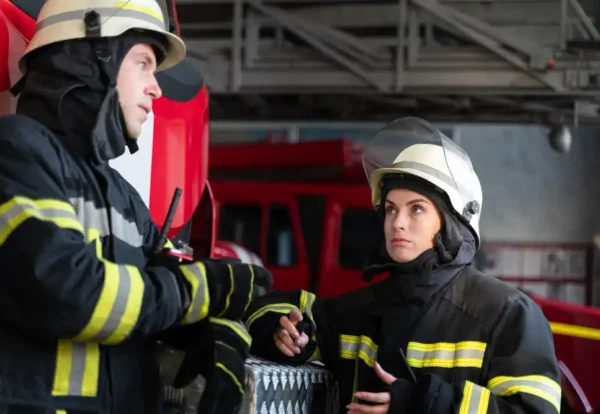 Sécurité industrielle Étude de dangers, POI & sécurité incendie — sécuriser l’humain et la continuité d’activité Sécurité industrielle Étude de dangers, POI & sécurité incendie — sécuriser l’humain et la continuité d’activité
